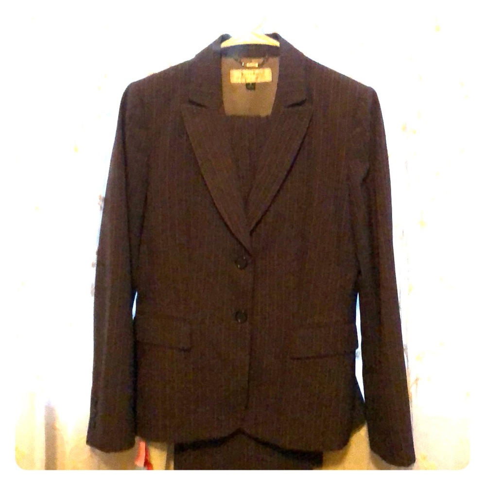 Women’s Suit